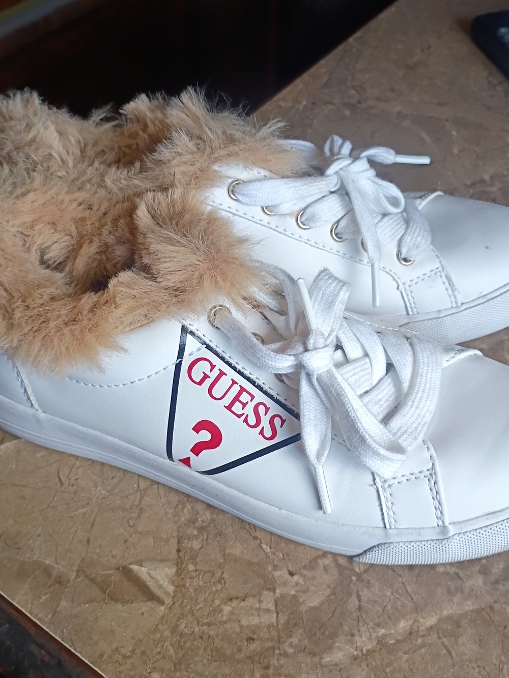 Guess White Sneakers with Tan Faux Fur Trim and Red Logo